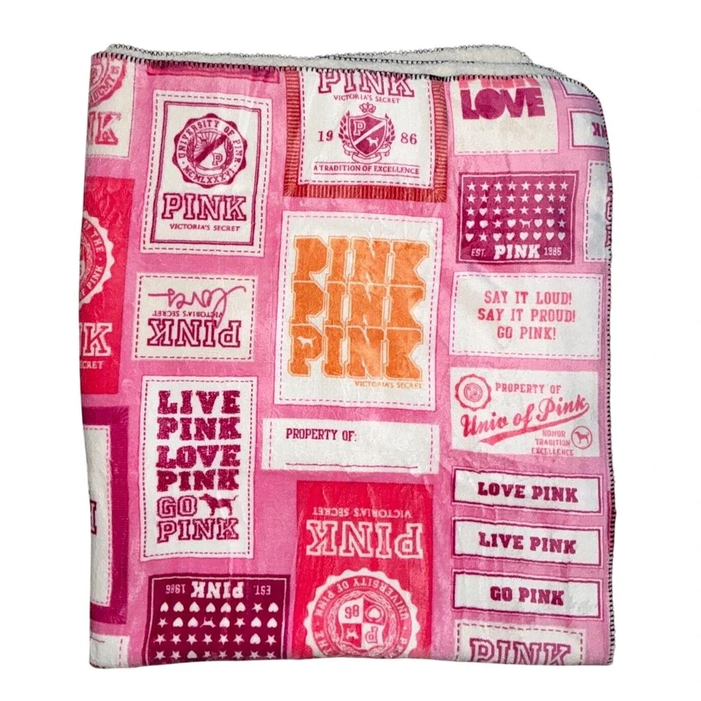 New Victorias Secret PINK Friday Cozy Plush Throw Blanket Collegiate College